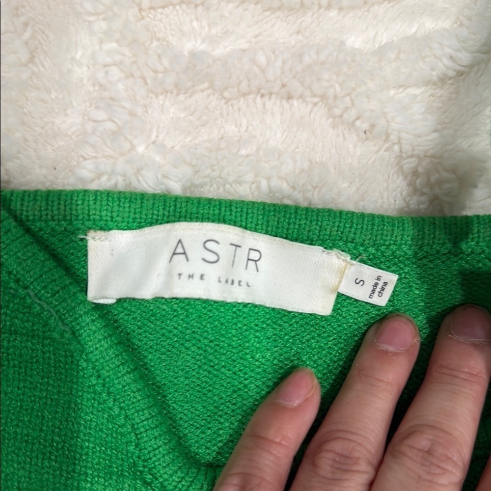 Green Ribbed Crop Top - Picture 2 of 3